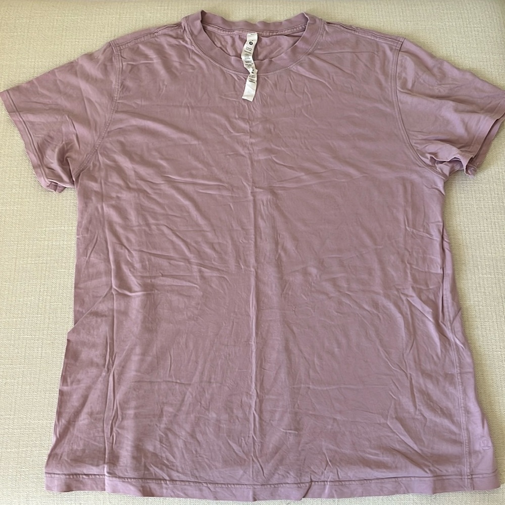 lululemon athletica Short Sleeve Tee in Dusty Mauve